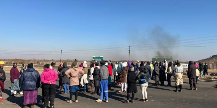 Golden View residents protest over lack of basic services