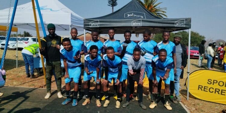 Friendly game ends goalless