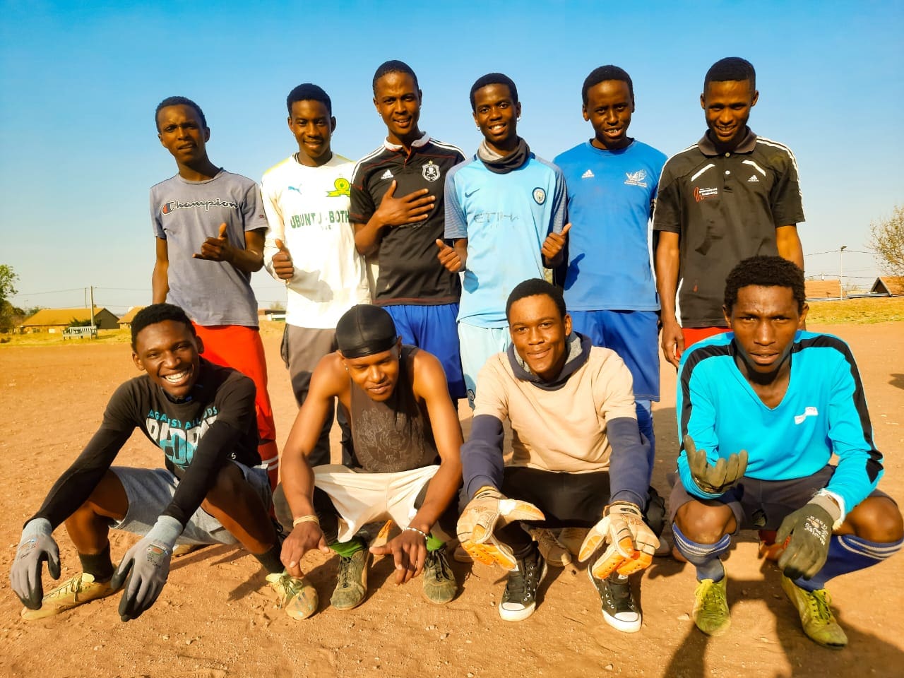 Ubani ozebhekana noMcimbi WamaPiano kowamanqamu ku Events Soccer Tournament