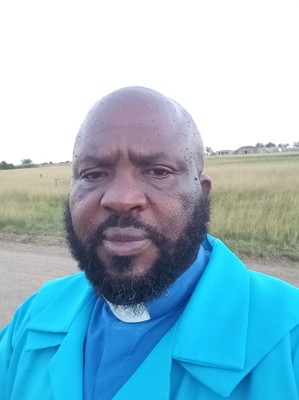 Proverb 31 v 11 mosadi a bohlali o tlameha ho tlotliswa ka mosebetsi o motle, mosadi ya kgabane ke mang ya tla mo fumana?