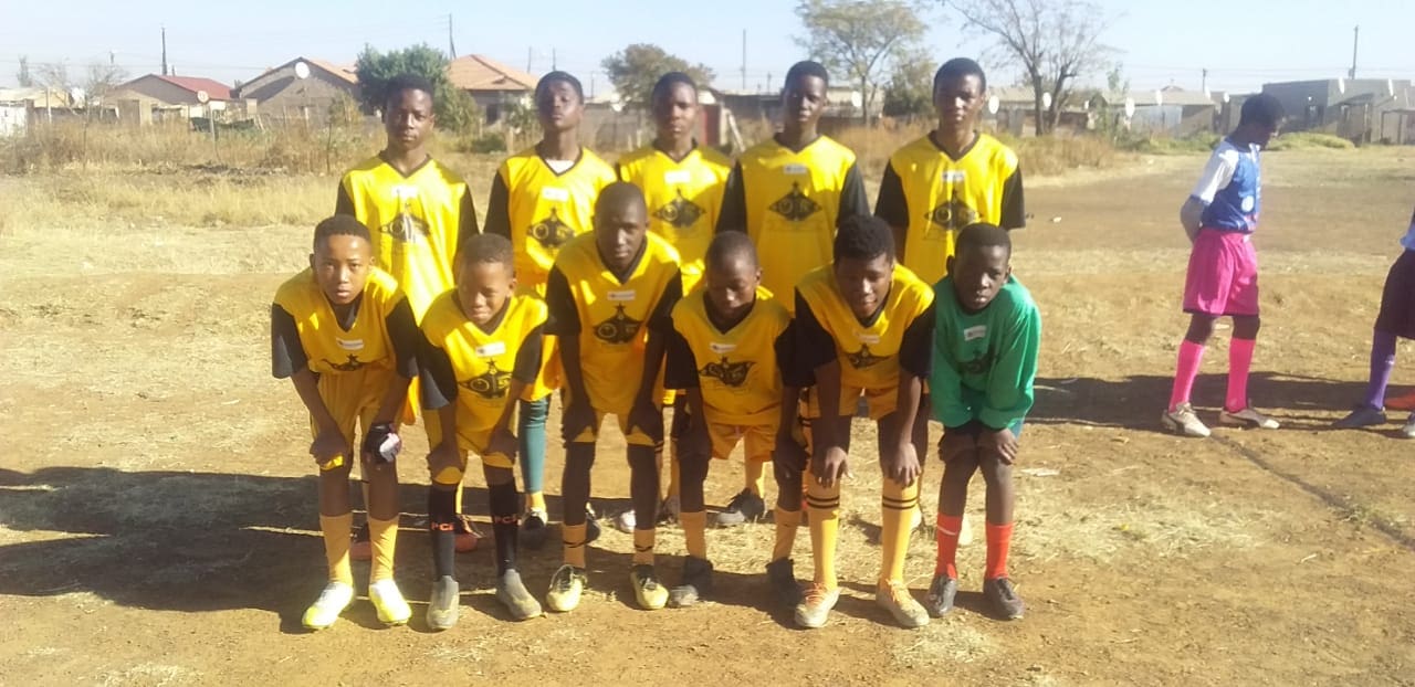 Community Football League heats up with thrilling matches at Solwazi and KwaBhengu Grounds!